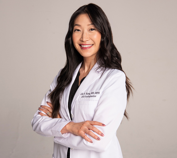 Dr. Julia Kang