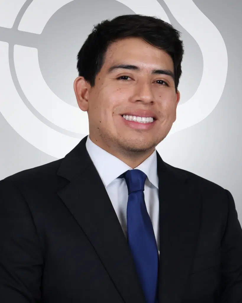 Dr. Renato Yupari Yui