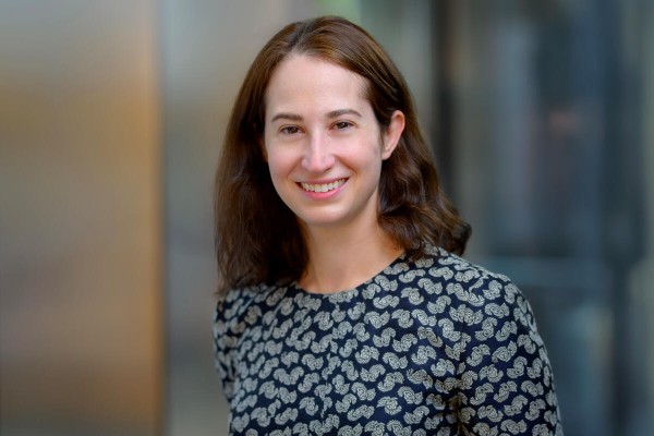 Dr. Lisa Ruth Koenig