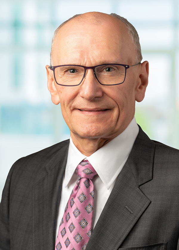 Dr. Michael Novak | Retina Specialist | Beachwood, OH